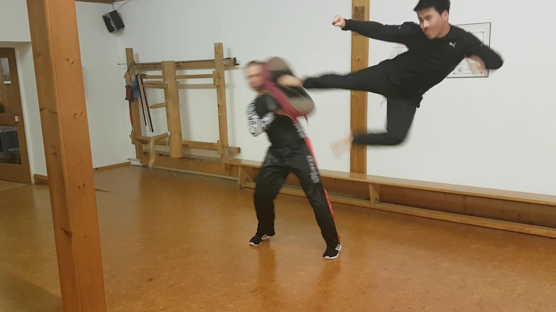Taekwondo Unterricht Durch Grossmeister Wilfried Harloff In Ansbach
